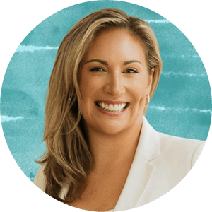 Photo of Kelly Lewis